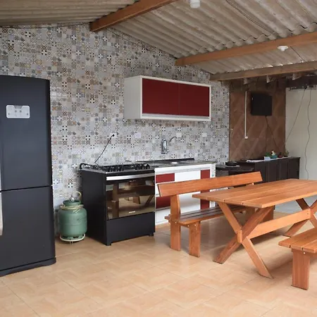 5min da Praia Grande, piscina, Wi-fi, churrasqueira, cozinha externa-3